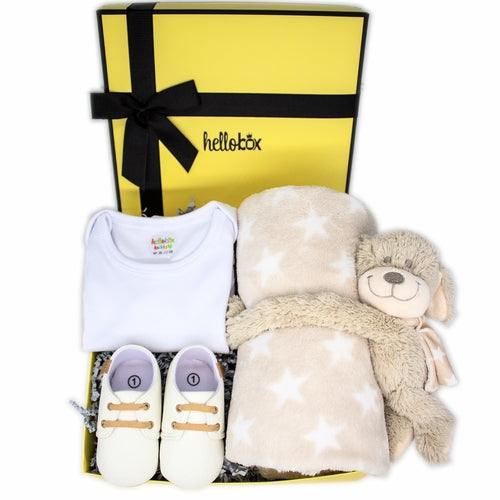 The Baby First Box Newborn Baby Essential Kit - 25 Items (Winter Kit for  0-3 Months Baby Girl) Newborn Hamper Gift Set| Baby Gifts | New Born Baby  Winter Clothing Gift Set